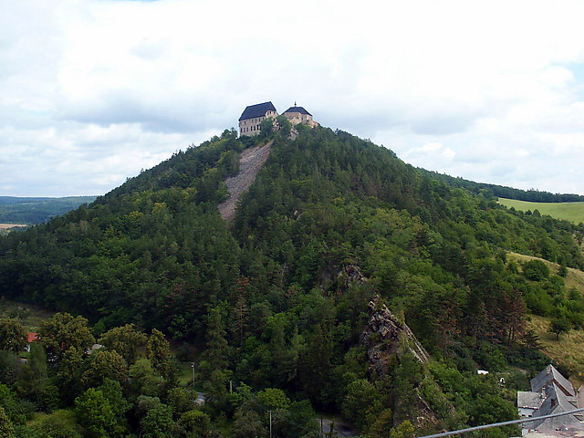 hrad Tocnik.jpg